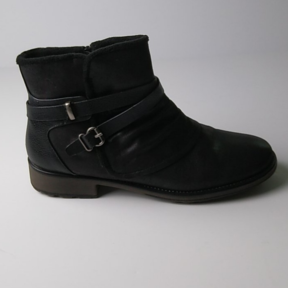 BareTraps Shoes - Baretraps Black Selyna Boots